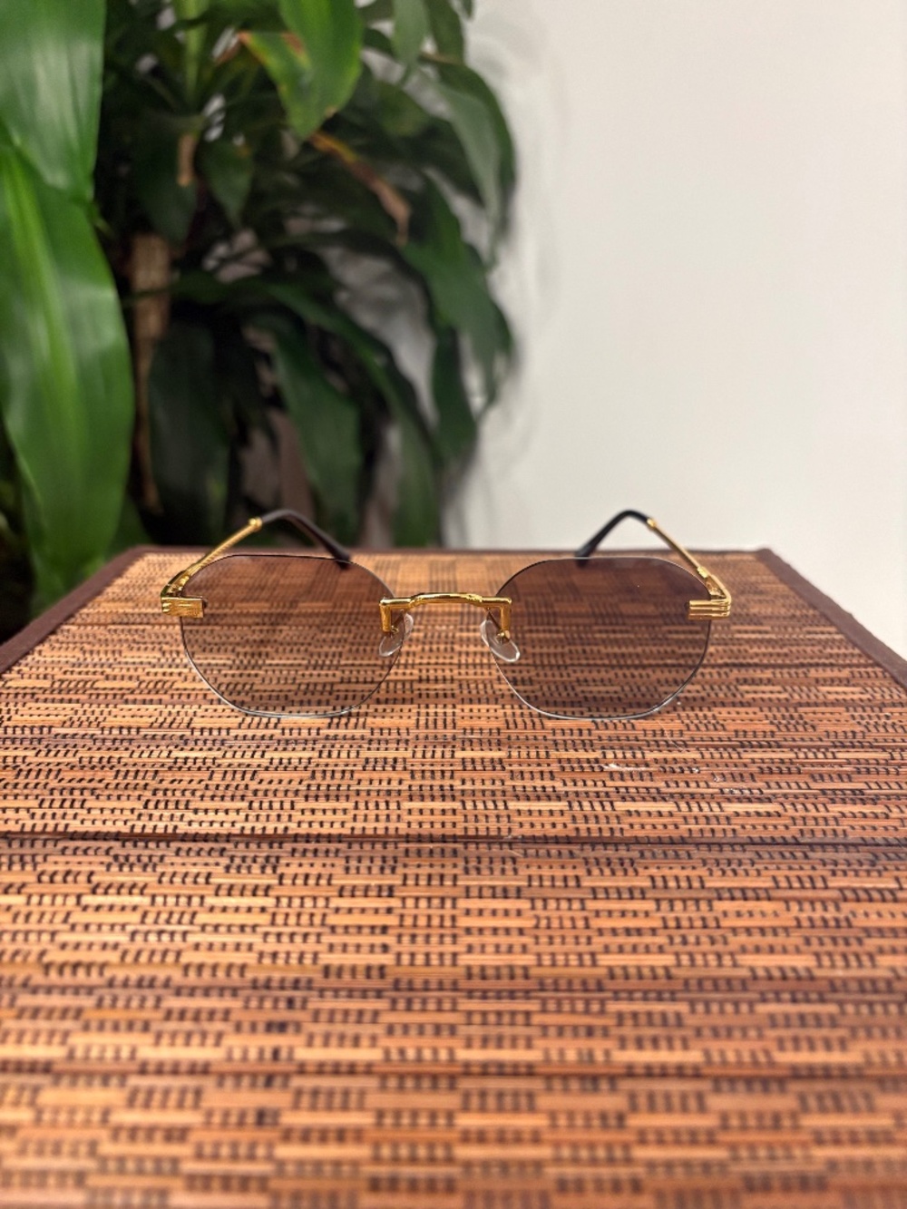 Rimless Hexagonal Geometric Tinted Fashion Sunglasses (5056COL)
